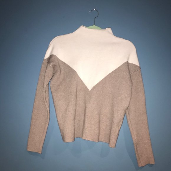 Sweater - Picture 1 of 1